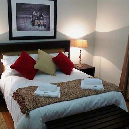 Honeylocust Guesthouse Колесберг Екстериор снимка
